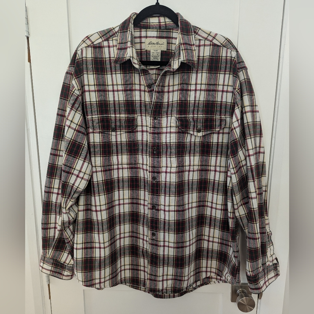 Eddie Bauer Men's XL Plaid Casual Button Up